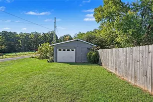 178 Fisher St, Lexington, NC 27292 - Photo 23