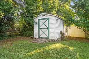1204 Satinwood Dr, Greensboro, NC 27410 - Photo 29