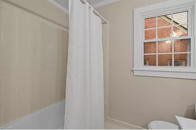 212 Kensington Road, Greensboro, NC 27403 - Photo 17