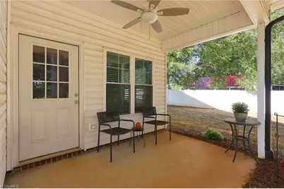 712 W Lee Avenue #8, Yadkinville, NC 27055 - Photo 23