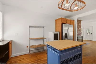 220 E Parkway Avenue, High Point, NC 27262 - Photo 9