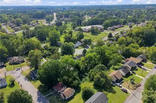 1113 Benjamin Benson St, Greensboro, NC 27406 - Photo 33