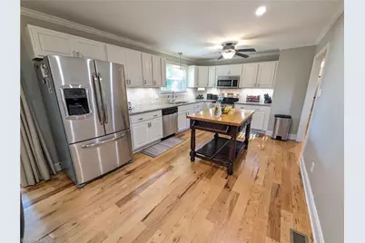 1702 Dunbar Street, Greensboro, NC 27401 - Photo 9