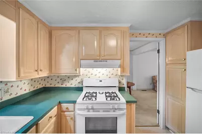 608 Forrest Drive, Reidsville, NC 27320 - Photo 13