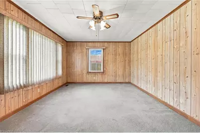 819 Carolina Avenue, Thomasville, NC 27360 - Photo 5