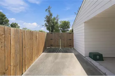 819 Carolina Avenue, Thomasville, NC 27360 - Photo 27