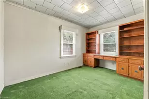 819 Carolina Ave, Thomasville, NC 27360 - Photo 23
