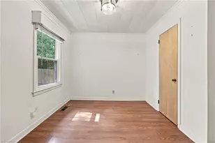 819 Carolina Ave, Thomasville, NC 27360 - Photo 17