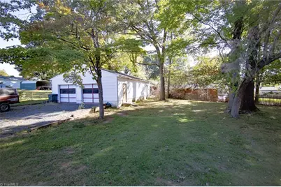 941 Brownwood Drive, Winston-Salem, NC 27105 - Photo 15