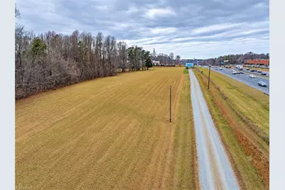 7340 Old Country Lane, Mebane, NC 27302 - Photo 11