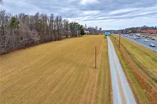 7340 Old Country Ln, Mebane, NC 27302 - Photo 11