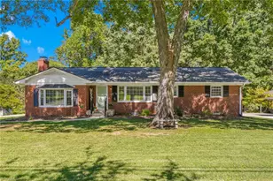 1777 Robinhood Dr, Burlington, NC 27217 - Photo 3