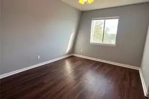 517 Market St, Graham, NC 27253 - Photo 7