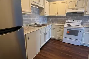 517 Market St, Graham, NC 27253 - Photo 15