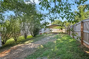 412 Victor St, Eden, NC 27288 - Photo 25
