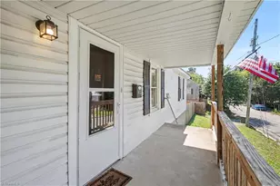412 Victor St, Eden, NC 27288 - Photo 5