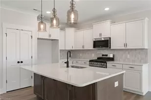 1103 Kilby Rd, Greensboro, NC 27405 - Photo 7