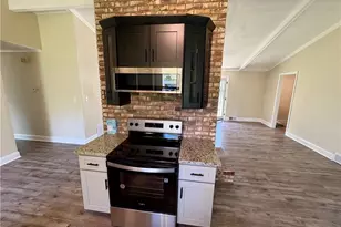 118 Lakeview Cir, Thomasville, NC 27360 - Photo 5