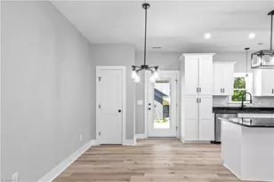 2303 Frederick Dr, Winston-Salem, NC 27103 - Photo 7