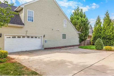4107 Laurel Creek Drive, Greensboro, NC 27405 - Photo 23