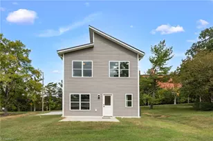 207 E Parker St, Graham, NC 27253 - Photo 23