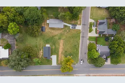 207 E Parker Street, Graham, NC 27253 - Photo 31