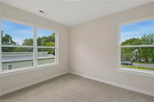 207 E Parker St, Graham, NC 27253 - Photo 11