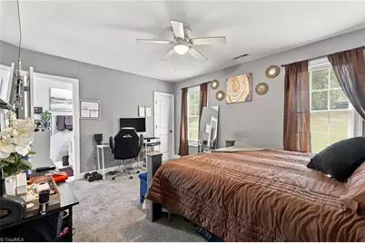 429 Monroe Street, Eden, NC 27288 - Photo 7