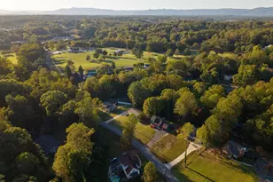 232 Country Club Rd, Mount Airy, NC 27030 - Photo 5