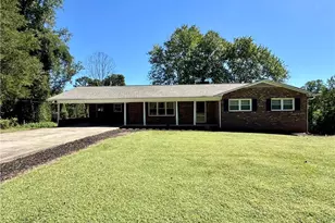 140 Northeast Cir, Elkin, NC 28621 - Photo 1