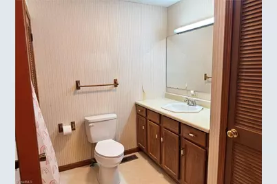 140 Northeast Circle, Elkin, NC 28621 - Photo 17