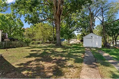 812 Holland Street, Winston-Salem, NC 27101 - Photo 5
