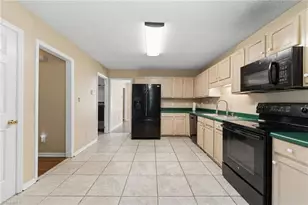 1105 Fox Hunt Ln, Reidsville, NC 27320 - Photo 5