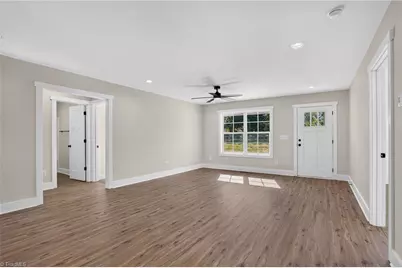 329 Lake Park Road, Asheboro, NC 27205 - Photo 9
