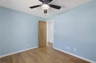 8009 Tam O'Shanter Dr, Greensboro, NC 27409 - Photo 19