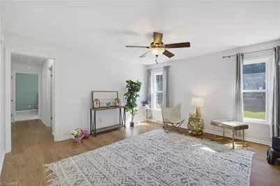 8009 Tam Oshanter Drive, Greensboro, NC 27409 - Photo 5