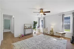 8009 Tam O'Shanter Dr, Greensboro, NC 27409 - Photo 5