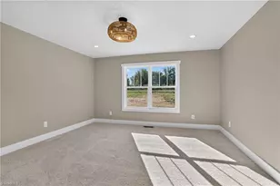 327 Lake Park Rd, Asheboro, NC 27205 - Photo 17