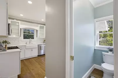 407 W Bessemer Avenue, Greensboro, NC 27401 - Photo 17