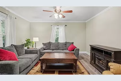 292 Leonard Drive, Thomasville, NC 27360 - Photo 9