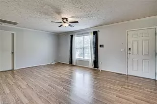 3242 Creekridge Country Rd, Randleman, NC 27317 - Photo 5