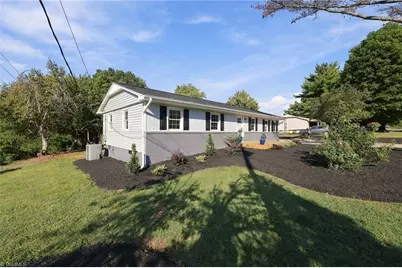570 Smith Edwards Road, Kernersville, NC 27284 - Photo 41