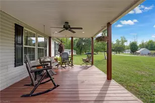 341 Setliff Rd, Reidsville, NC 27320 - Photo 9