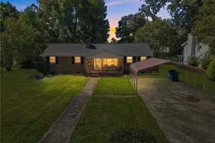 1612 Brannock Dr, Greensboro, NC 27406 - Photo 1
