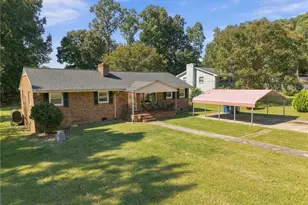1612 Brannock Dr, Greensboro, NC 27406 - Photo 3