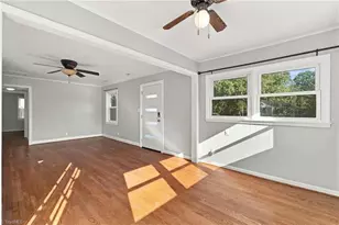 2331 Fortune Ln, Greensboro, NC 27408 - Photo 5