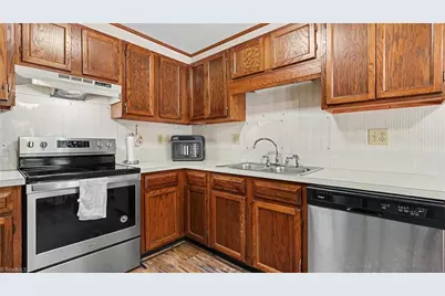 439 James Court, High Point, NC 27265 - Photo 9
