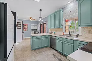 1013 Brookhaven Ln, Yadkinville, NC 27055 - Photo 13