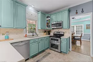 1013 Brookhaven Ln, Yadkinville, NC 27055 - Photo 11