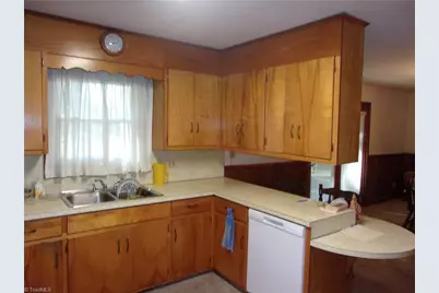 3439 Hillside Drive, High Point, NC 27265 - Photo 13